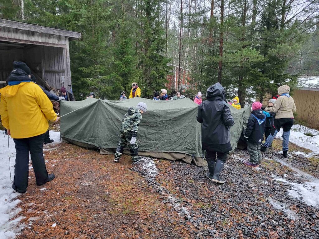 Paukkumaissi yöretki - Lue lisää